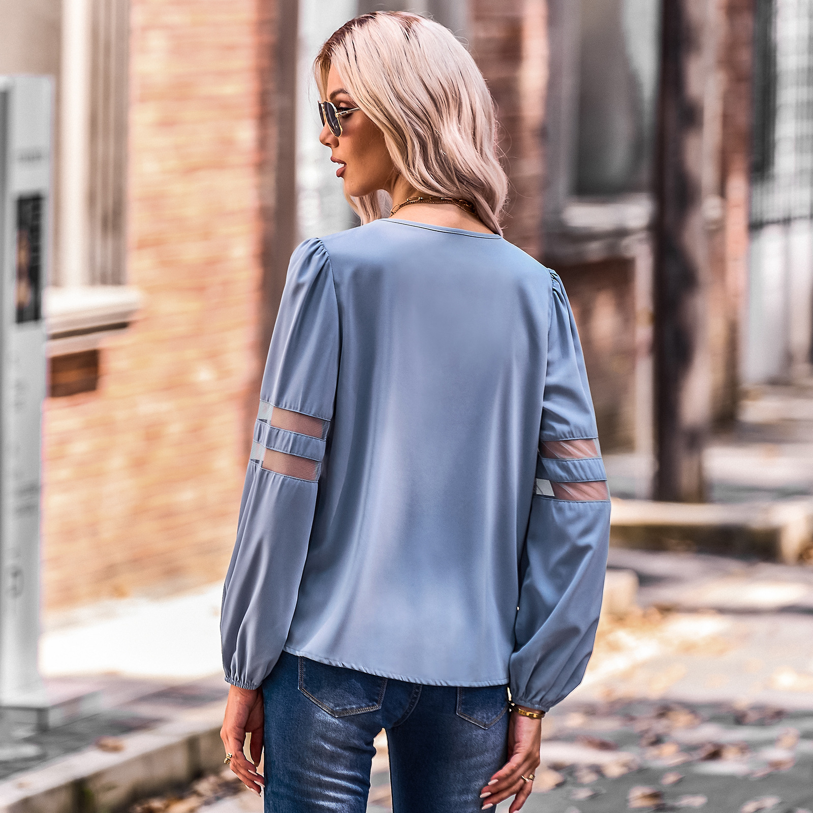 Fashion hollow V-neck pullover shirt